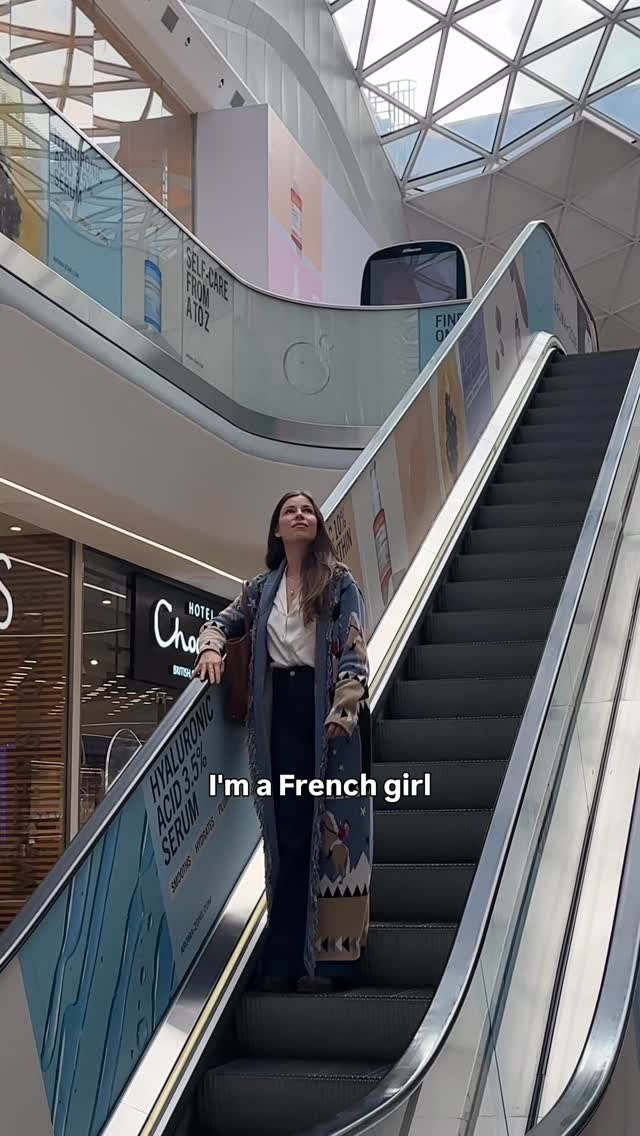 Instagram post by @manonlagreve for Aroma-Zone. Caption reads: ad 🤫 This product is sold every 10 seconds in....