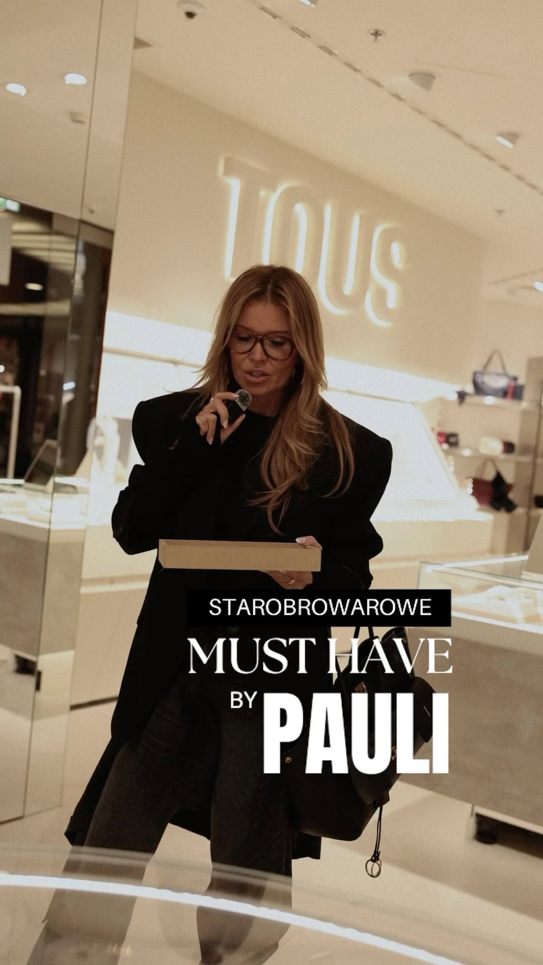 Instagram post by @pauli331 for TOUS. Caption reads: PREZENTY &  BLACK FRIDAY part2
 Szpiegostwa....