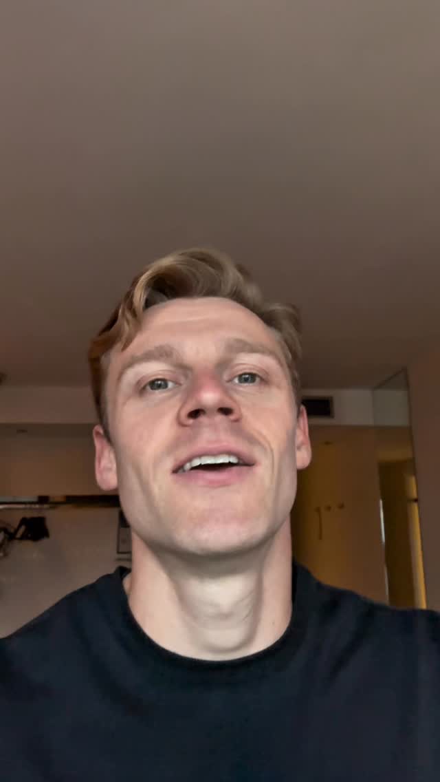 Instagram post by @bjoern_nwmstr for Muc-Off. Caption reads: CUSTOM BIKE BUILD / PART 1 

Components:

- Zipp....