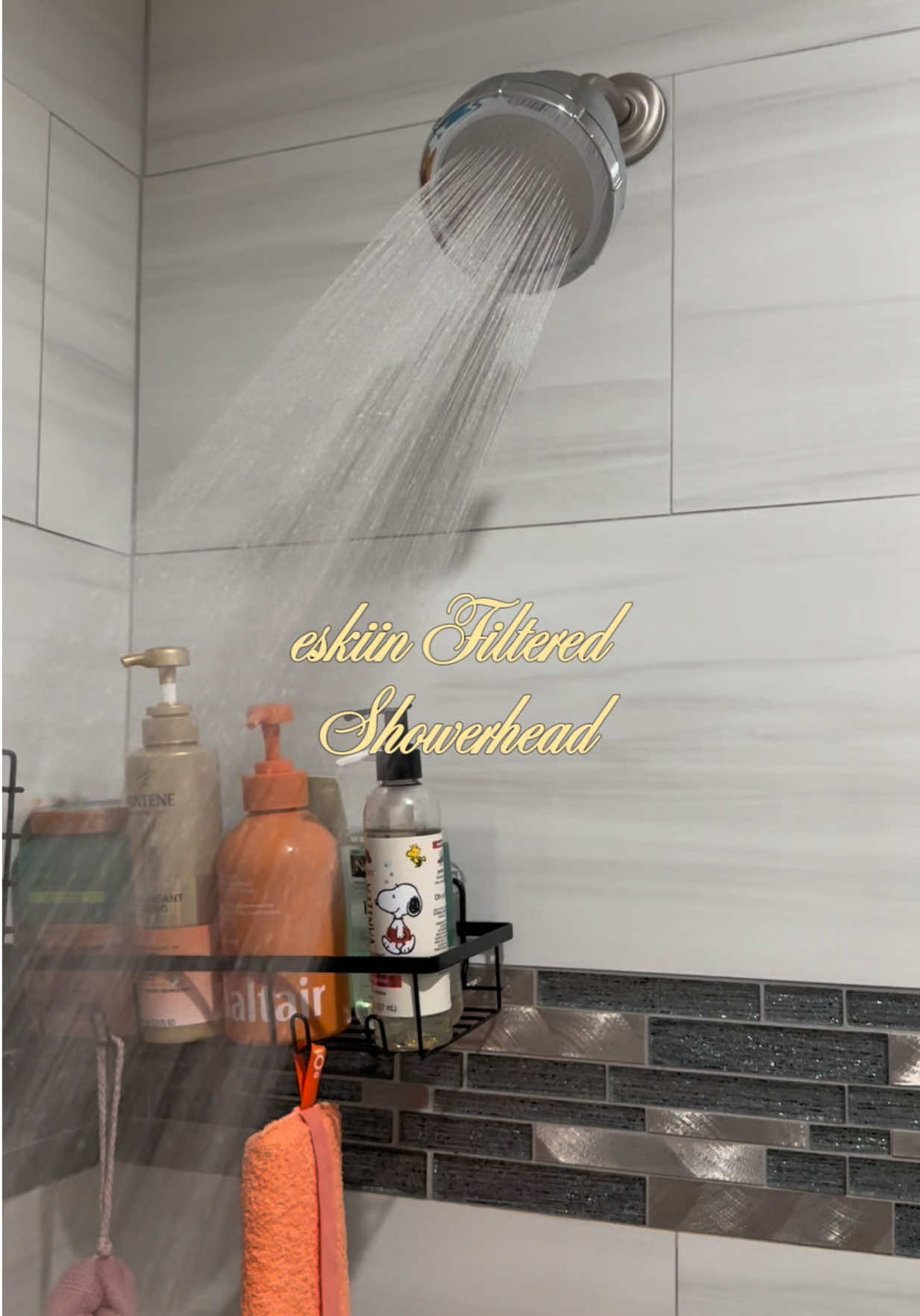 TikTok post by @analih.gu for Eskiin. Caption reads: @eskiin Filtered Showerhead 🫧 honestly the best....