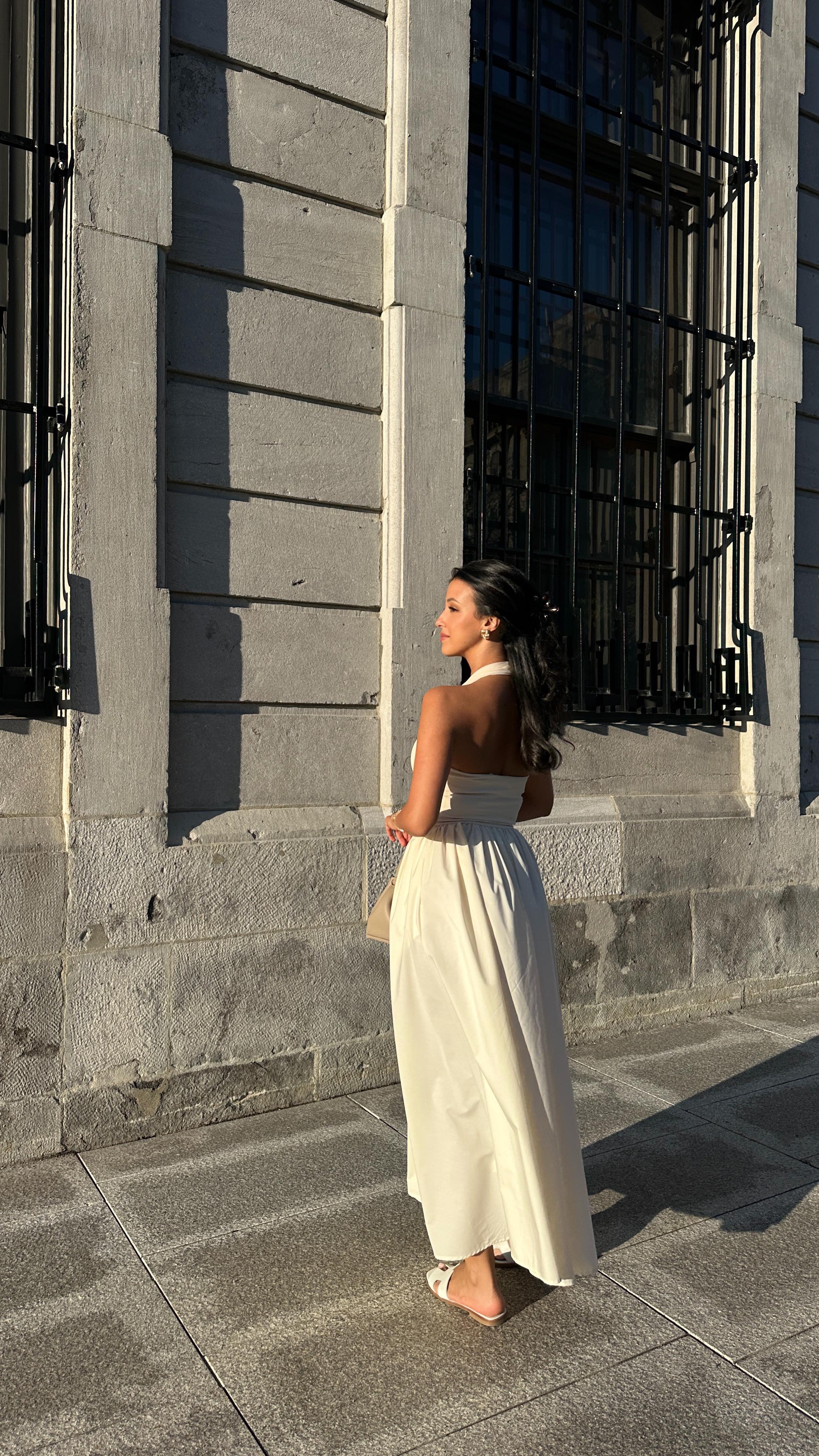 Instagram post by @hind.rhd for THE COMMENSE. Caption reads: ad| she’s a Fairuz girl @commense.official....