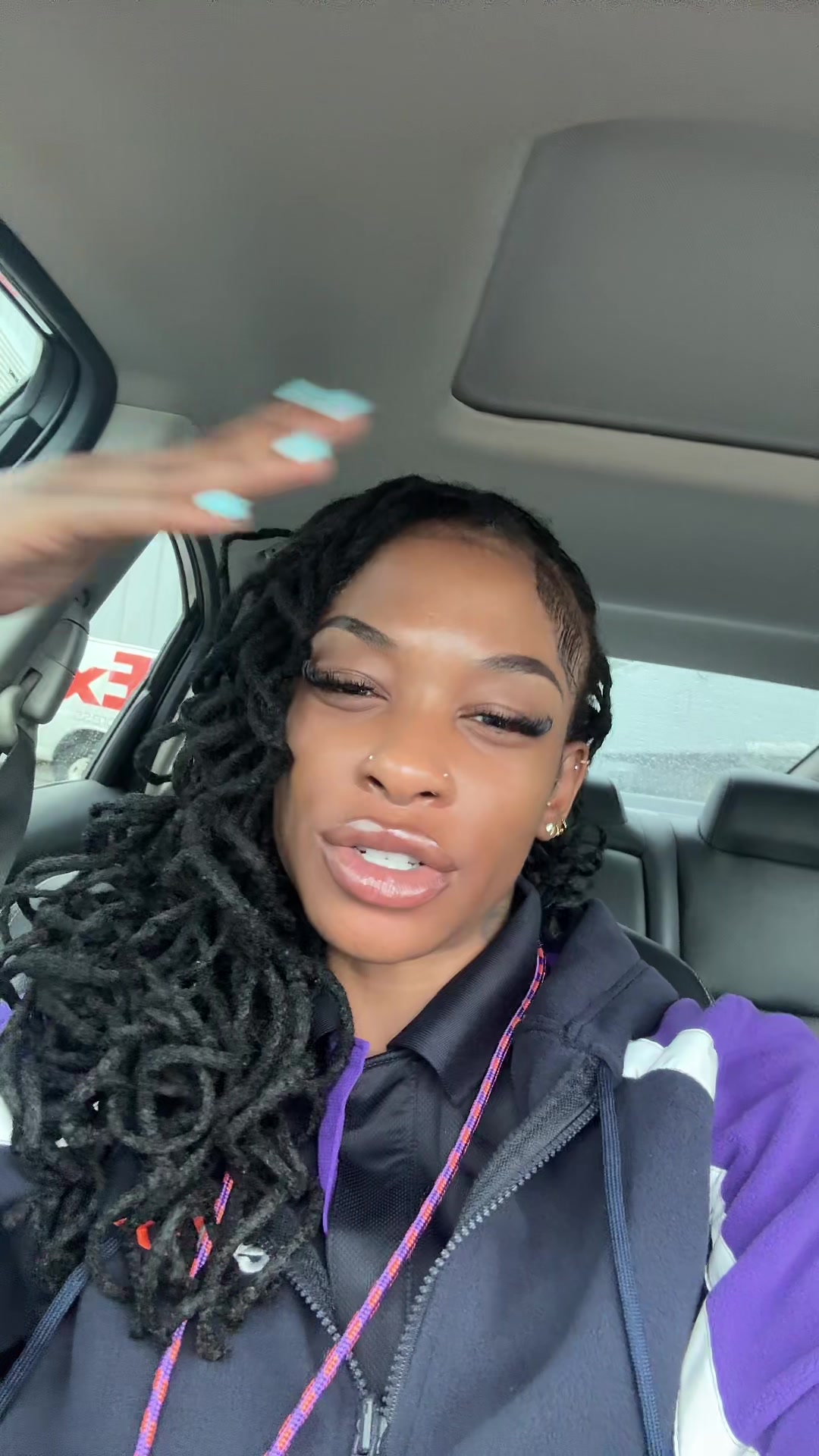 TikTok post by @dyme.body for Honey Glow. Caption reads: @Honey Glow gets me right everytime! [...].