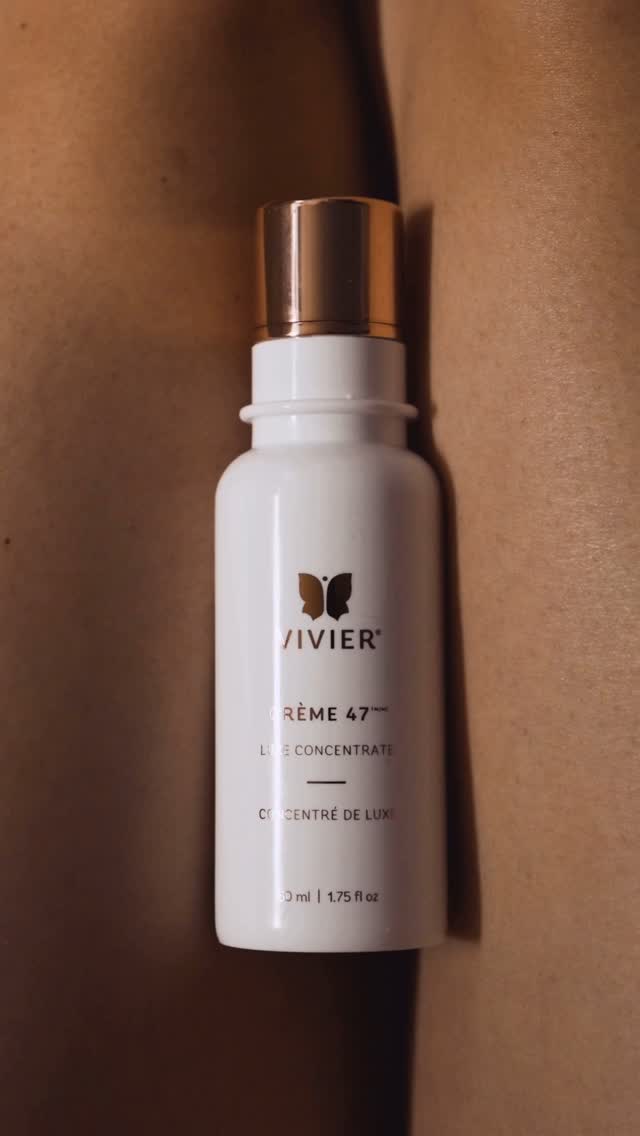Instagram post by an influencer for Vivier. Caption reads: [...] transformative results with @vivierskin’s....
