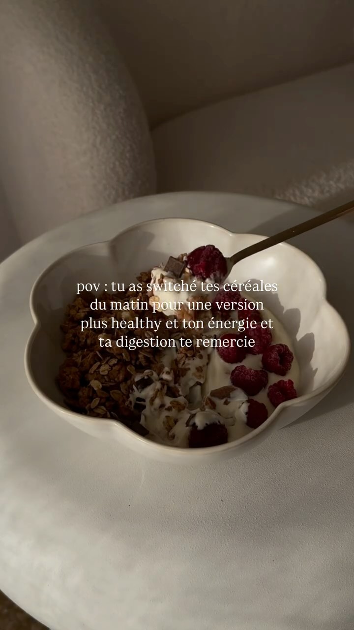Instagram post by @glowup_ana for mymuesli. Caption reads: Pourquoi j’ai switché mes céréales adorées du....