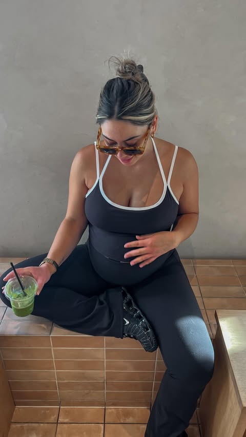Instagram post by @shanayadempsey for Hine Collection. Caption reads: Run with us at 7 months pregnant ❤️ My goal was to....