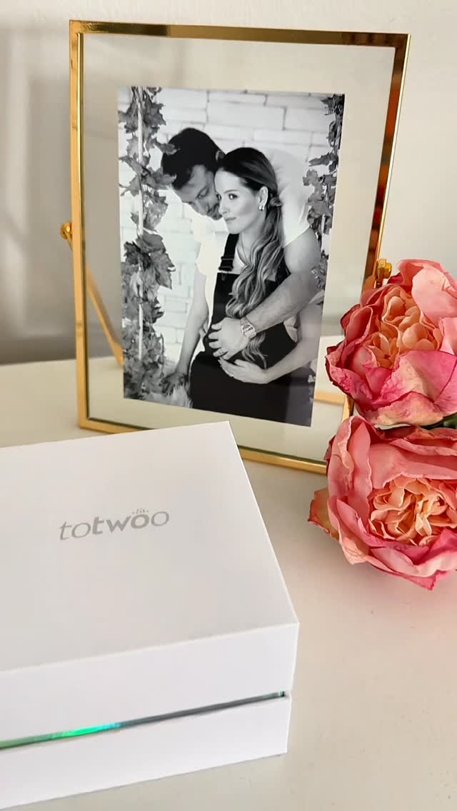 Instagram post by @amerikada_hayattt for Totwoo. Caption reads: We found a new way to stay connected… even on the....