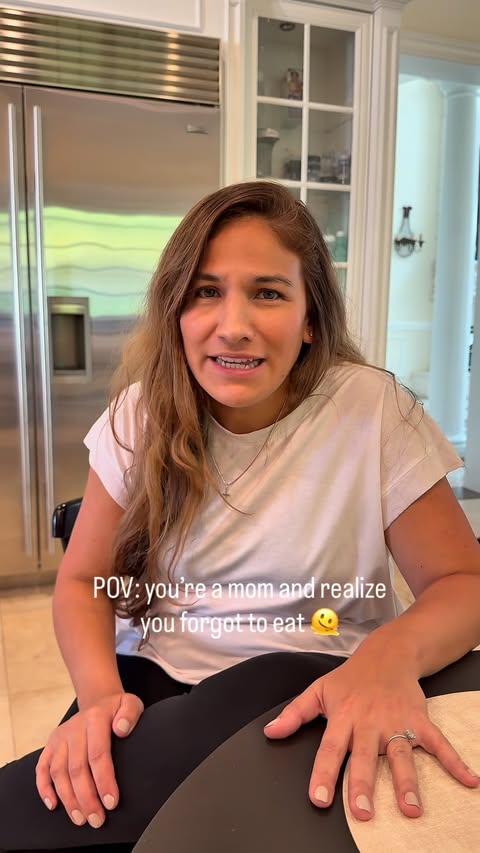 Instagram post by @rociogeraldine_ for CookUnity. Caption reads: [...] probably not happening. 🫠 That’s why....
