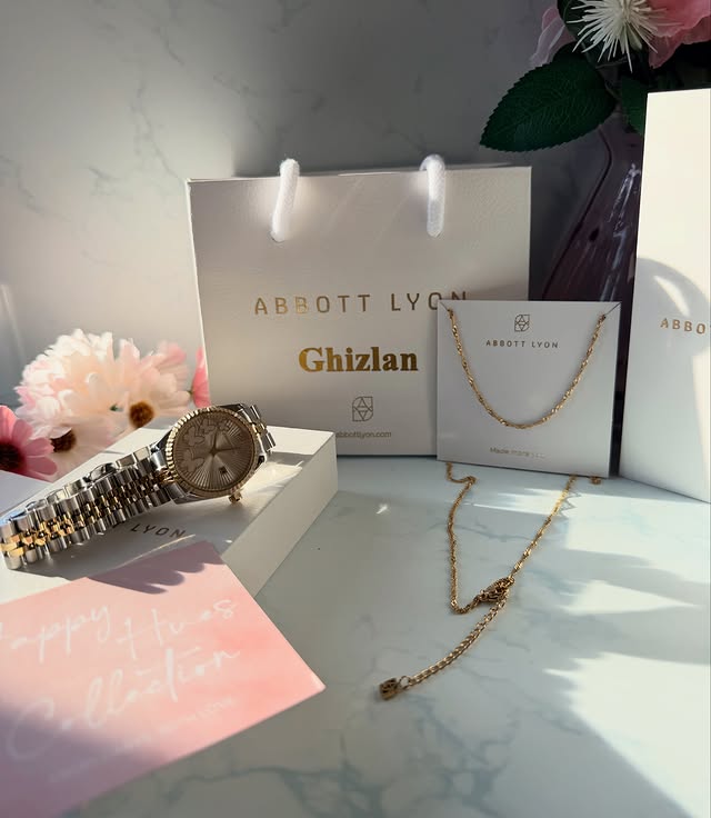 Instagram post by @glambyghiz for ABBOTT LYON. Caption reads: [...] - • May Photo Dump featuring @abbottlyon....