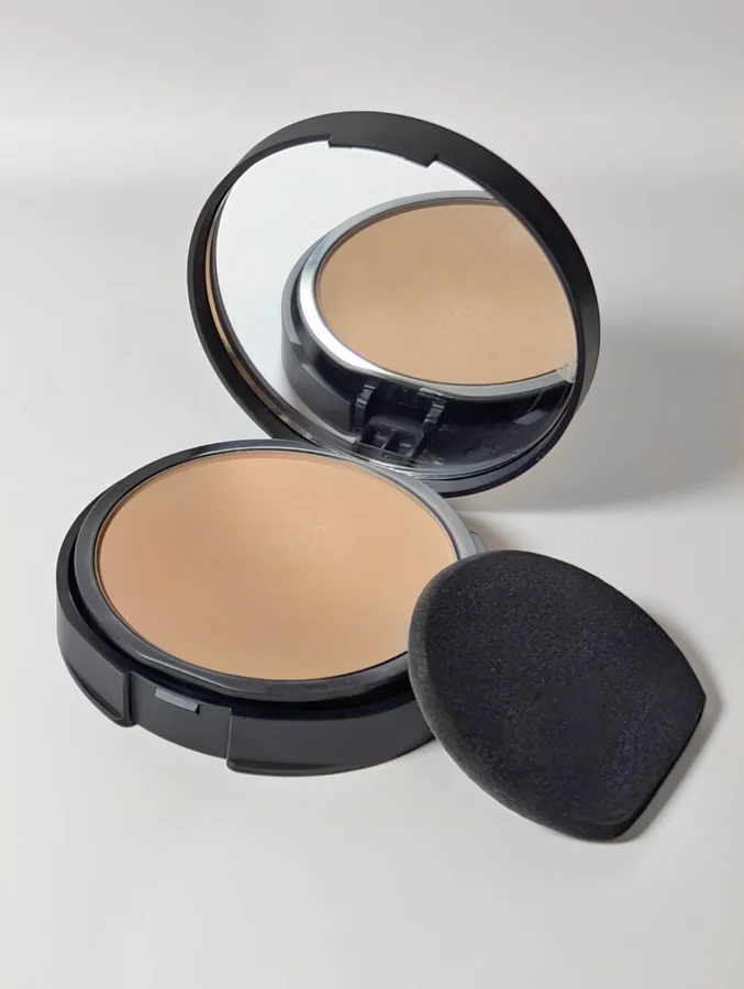 Instagram post by @apetitemama0 for BzzAgent. Caption reads: Achieve flawless skin with @bareMinerals  24HR....