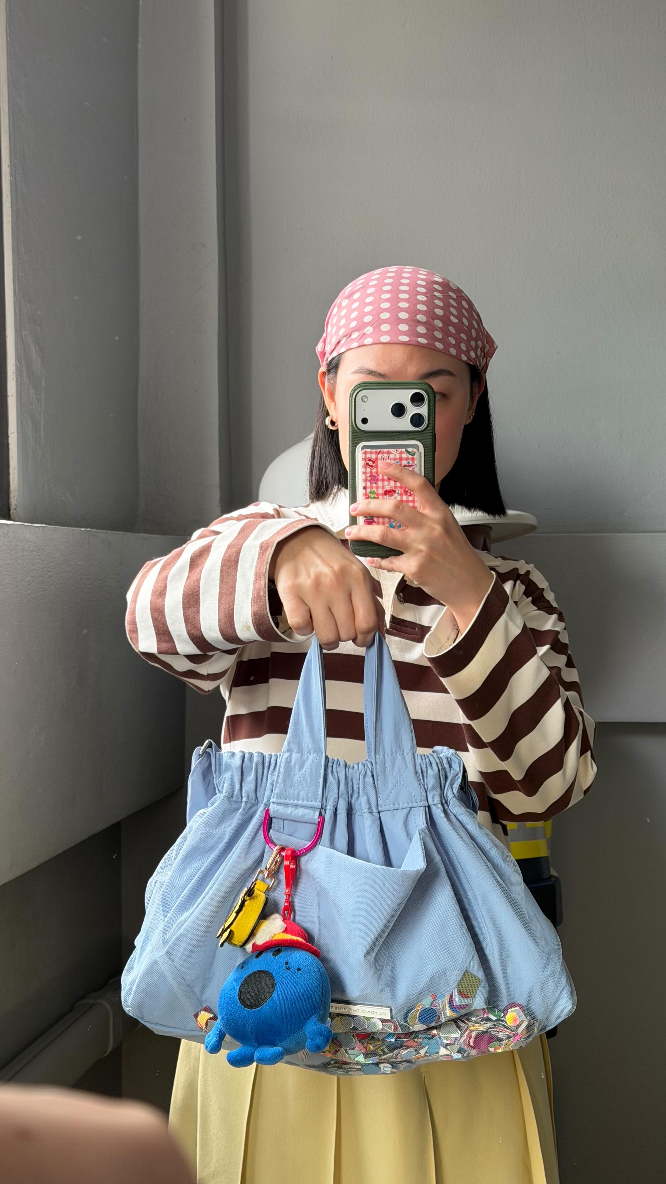 Instagram post by @33oyy for Beyond The Vines. Caption reads: [...] #beyondthevines #รีวิวกระเป๋า @Beyond The....