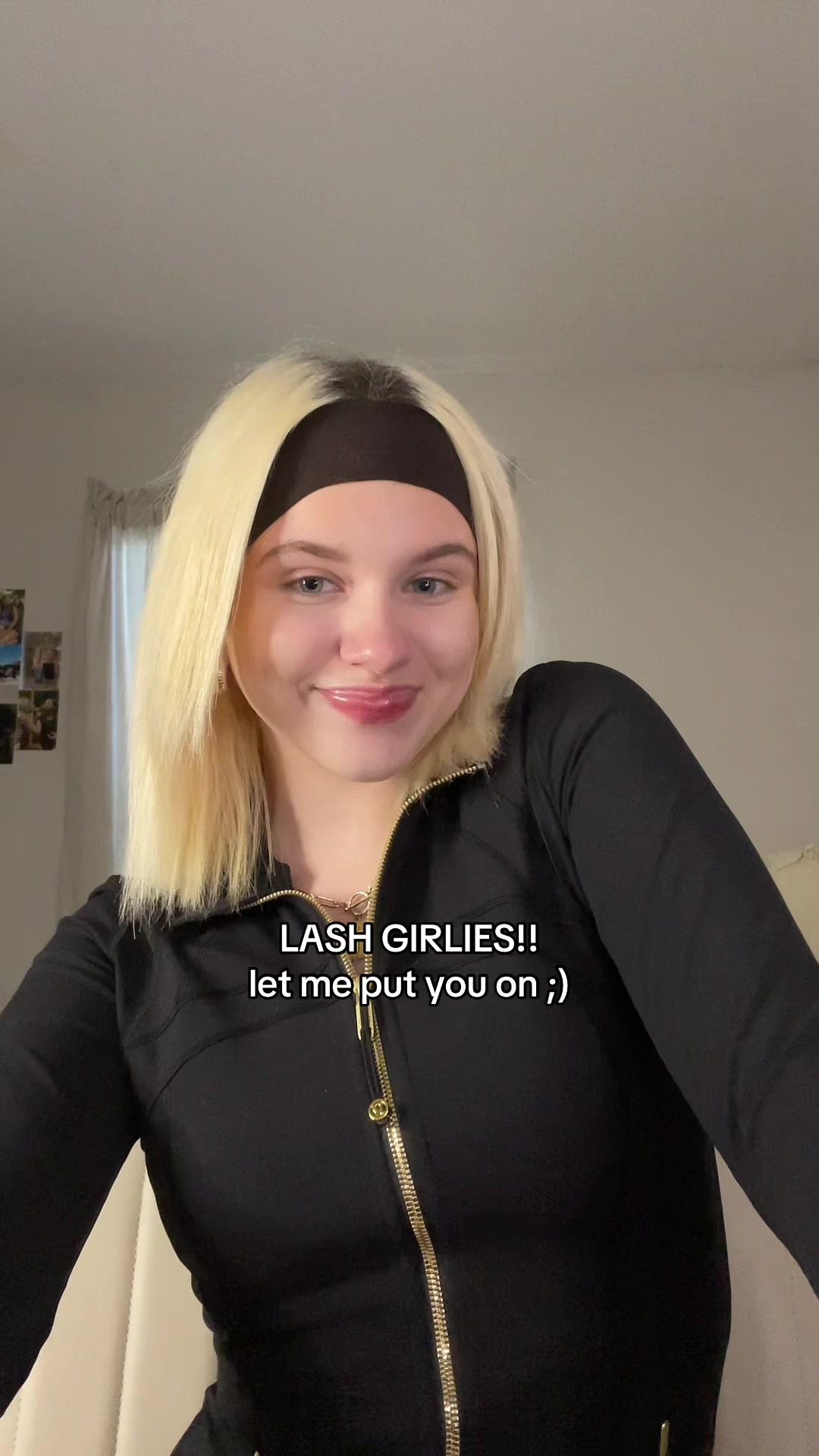 TikTok post by @emerierenaee for Fowendia Lashes. Caption reads: [...] #lashclusters @MilyBest Beauty @Fowendia....