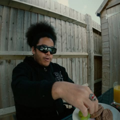 Instagram post by @joseskate for Cameo. Caption reads: [...] I wanted to invite you to get your @cameo....