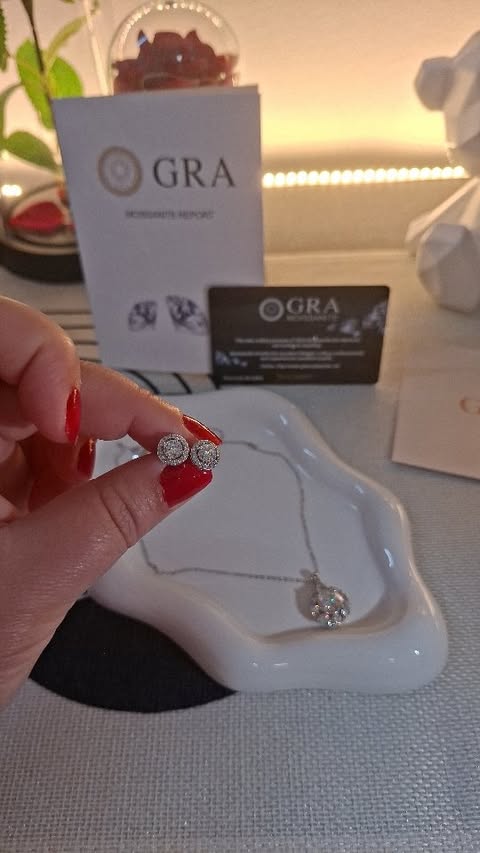 Instagram post by @marla_kuqo for Gnoce Jewelry. Caption reads: [...] feel a little more special. ✨ #GNOCE....
