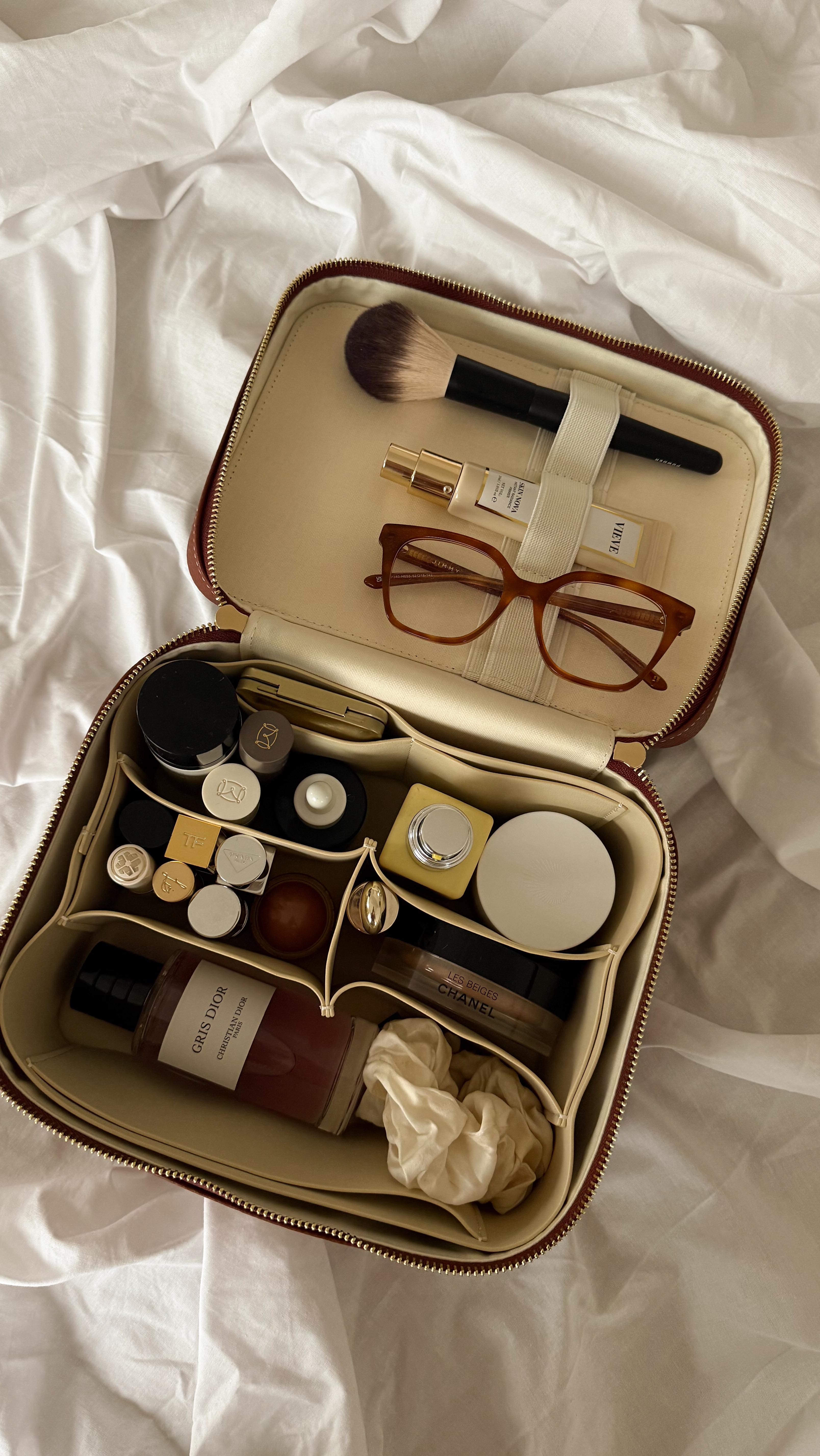 Instagram post by @ninaleacaine for Wonderskin. Caption reads: *updated* my everyday make-up look using all my....