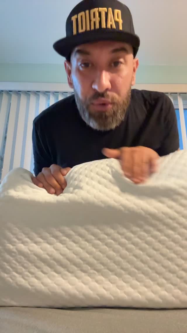 Instagram post by @conservativeant for GhostBed. Caption reads: [...] in bio. Use code Ant at checkout 💪🏽....