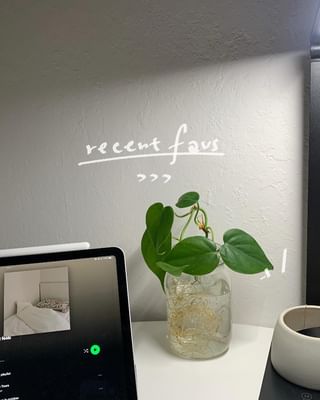 Instagram post by @_m.mo6 for Simply Gum. Caption reads: these are my favorites ☁️🪻📖🤍
past few months....