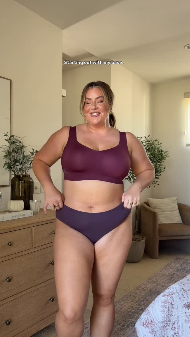 Instagram post by @vanezznezz for Honeylove. Caption reads: my base is currently on sale for black friday & my....