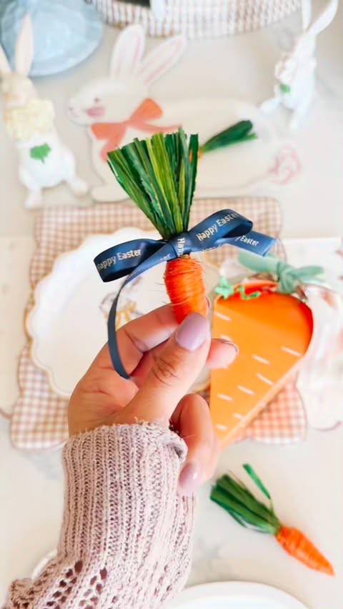 Instagram post by @beautifulinspire.co for Phomemo. Caption reads: [...] #ribbon #diy #diycrafts @phomemo_official.