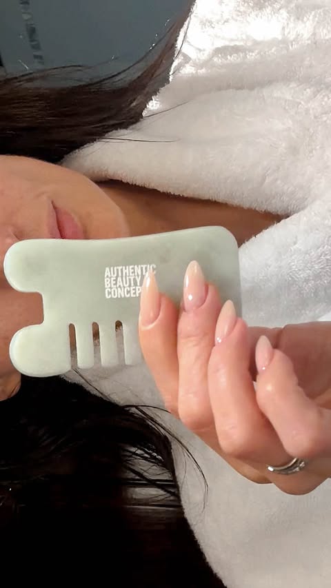 Instagram post by @valentyna_pushkarenko for Authentic Beauty Concept. Caption reads: Using @authenticbeautyconcept.dach Beautifying....