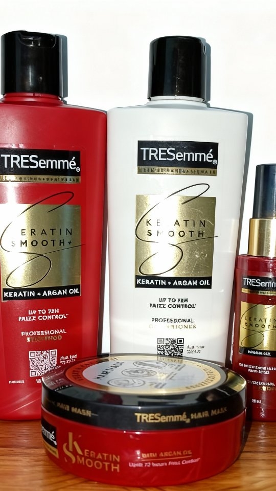 Instagram post by @simran_khatri_collaboration for TRESemmé. Caption reads: Comment for link 🔗 
.
.
.
.
.
Collab, Promotion,....