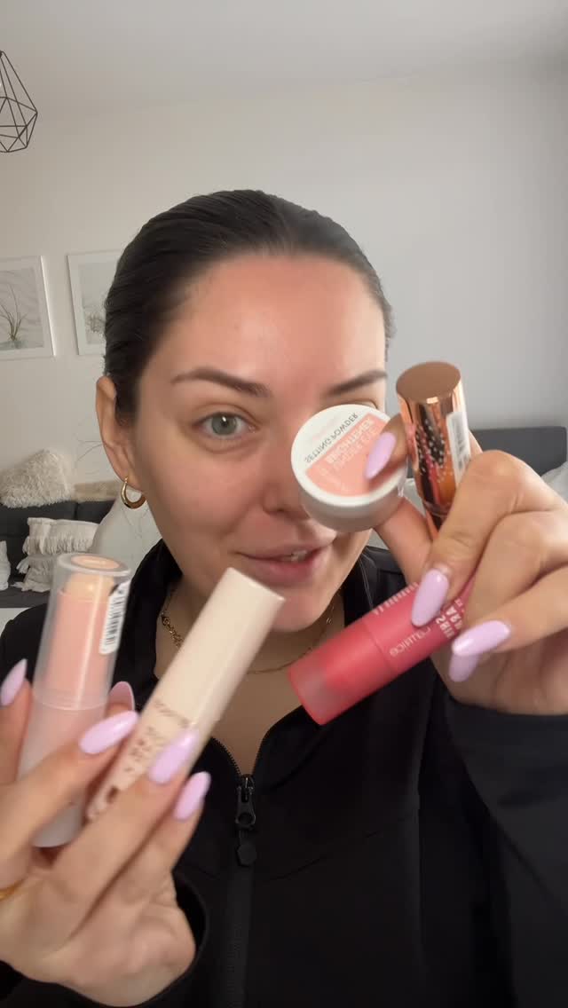 Instagram post by @stylekarolina_ for CATRICE Cosmetics. Caption reads: Co říkáte na tyhle novinky ￼￼￼od....