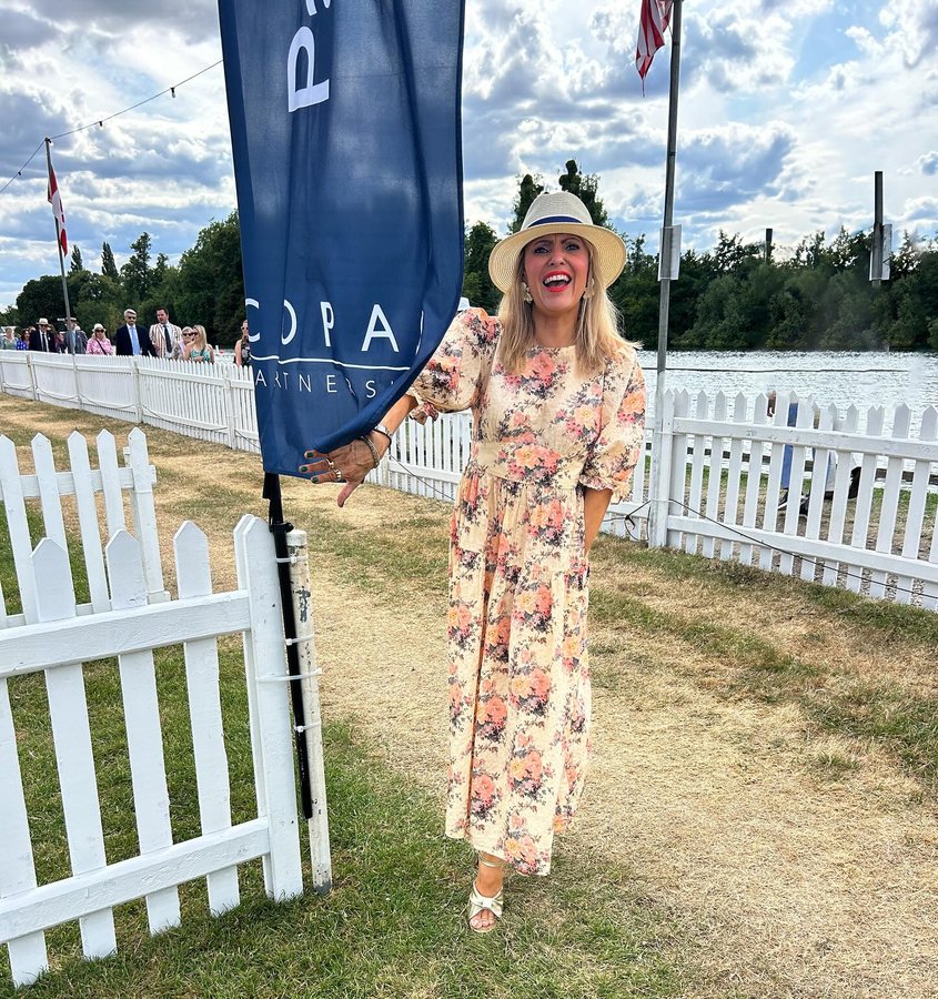 Instagram post by @carolem_beauty for Hicks & Brown. Caption reads: AD/ thinking back to last week and being....