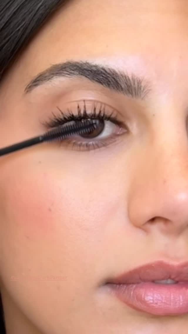 Instagram post by @mananamariee for L'Oreal Paris. Caption reads: #ad L’Oréal Telescopic has been my ride or die....