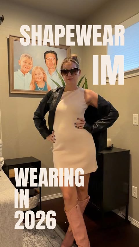 Instagram post by @chevoneco for Honeylove. Caption reads: [...] snatched and comfortable.

This @honeylove....