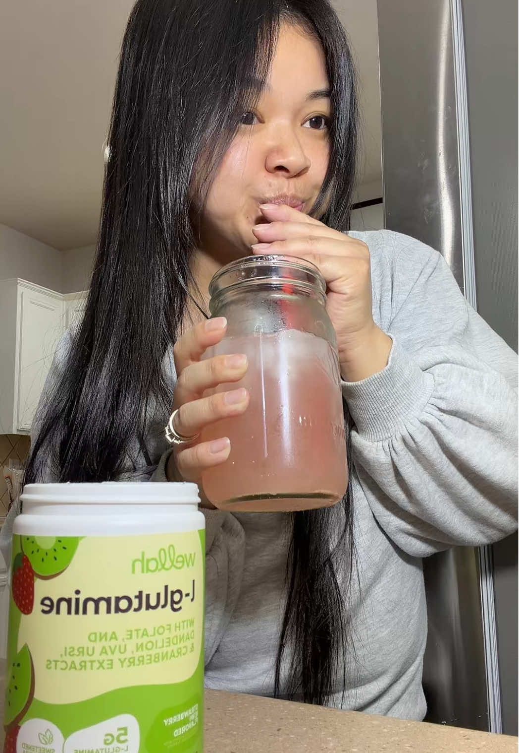 TikTok post by @icookutry for Wellah Nutrition. Caption reads: Wellah L-glutamine @Wellah Nutrition #wellah....