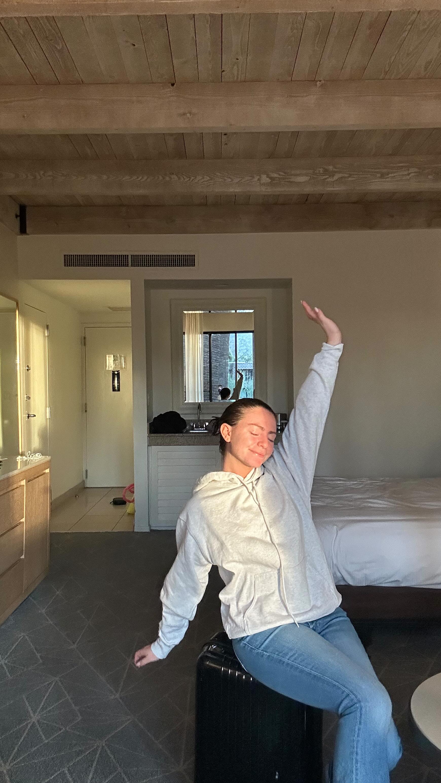 Instagram post by @rachelinarealway for Norwegian Cruise Line. Caption reads: Black Friday 7-Day Cruise-a-Thon is running from....