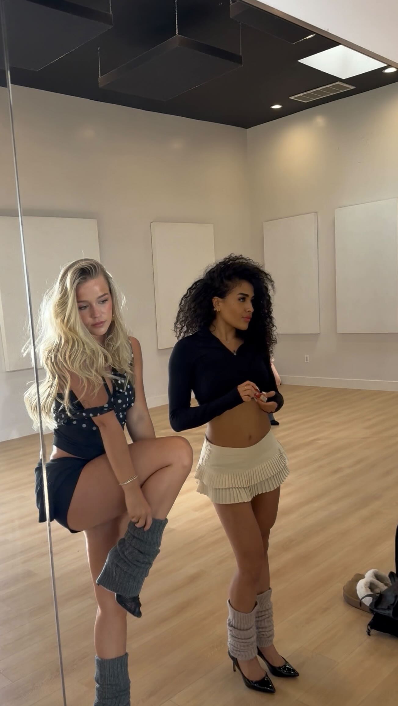 Instagram post by @sophie_sparkles for Bombas. Caption reads: Give the gift of style and comfort this season....