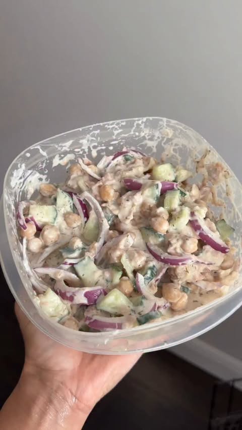 Instagram post by @diaryofafitmommyofficial for Safe Catch. Caption reads: Chickpea tuna tzatziki salad ✨ a heart healthy,....