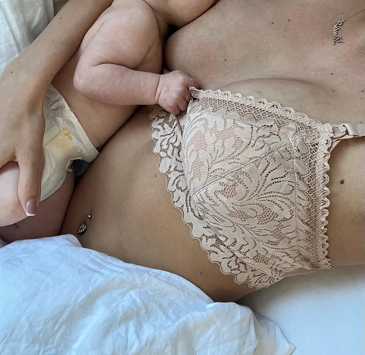 Instagram post by @louisemariegarrod for MORROW+MINT. Caption reads: Almost 11 weeks into our breastfeeding journey,....