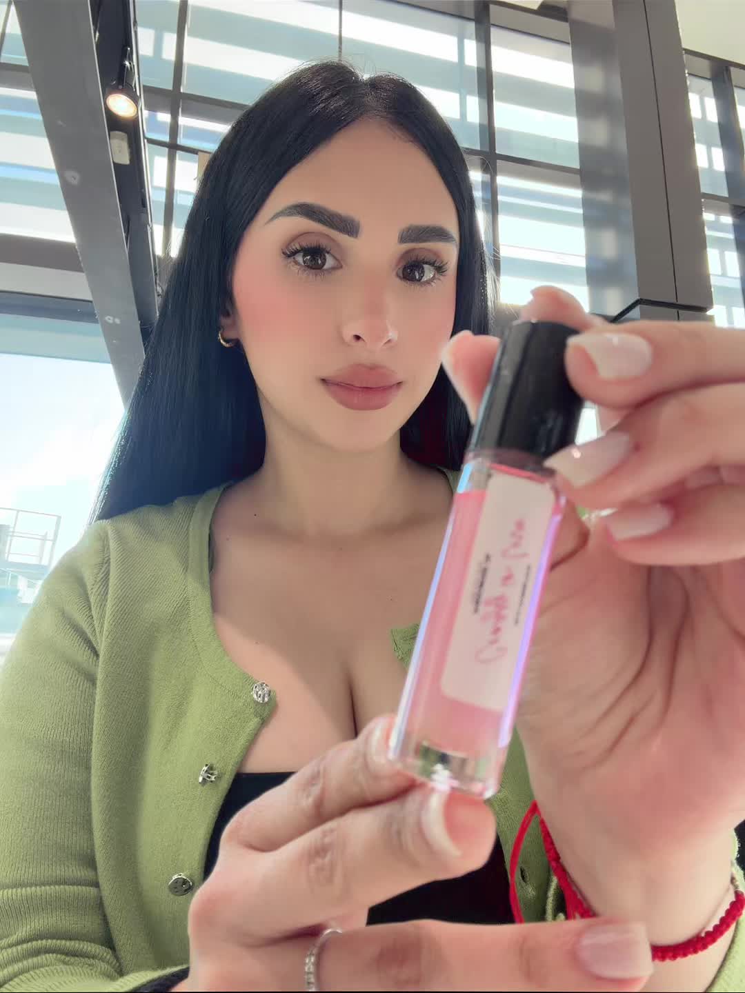 TikTok post by @fernandaapartida for DLA COSMETICS. Caption reads: [...] #tiktokshop @DLA COSMETICS.