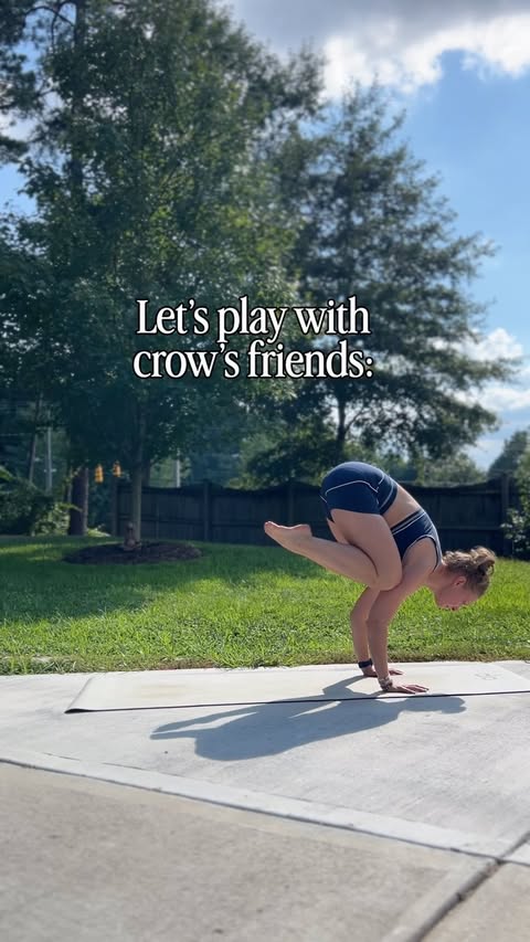 Instagram post by @allybnoel for Alo Yoga. Caption reads: [...] @yooga_land @flou_yoga ✨ Sponsor: @AloYoga ➰....