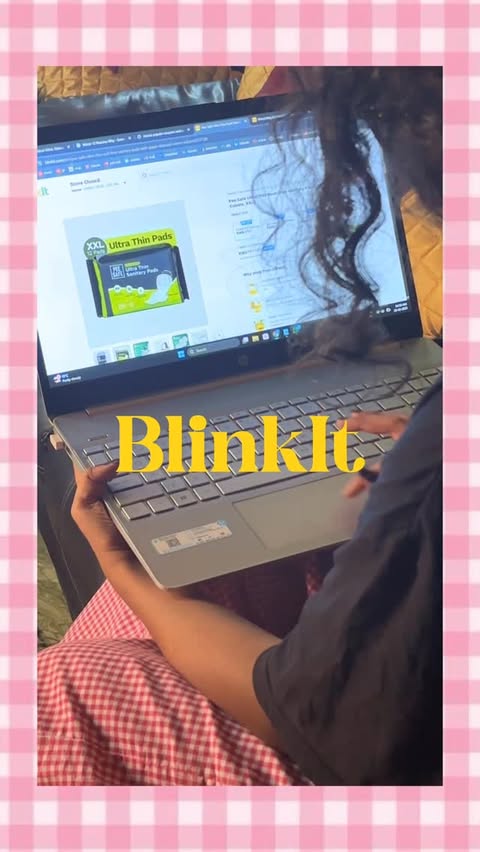 Instagram post by @https.isita for Pee Safe. Caption reads: genuinely, so comfyy🧘‍♀️🌷✨

[peesafe, pads,....