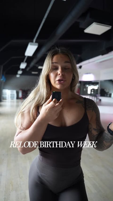 Instagram post by @eebbabengtssoon for RELODE. Caption reads: Reklam för @relode som just nu har Birthday-Sale....