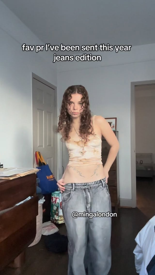 Instagram post by @naomikorinn for Minga London. Caption reads: [...] be wearing them 24/7 

Brands shown:....