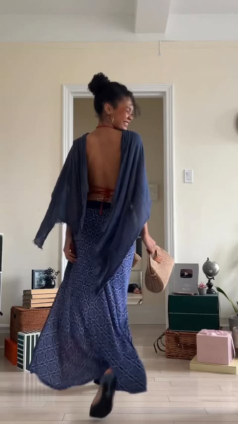 Instagram post by @iamkaylagreen for Cosy Island. Caption reads: [...] both? 😍 No matter my summer mood....