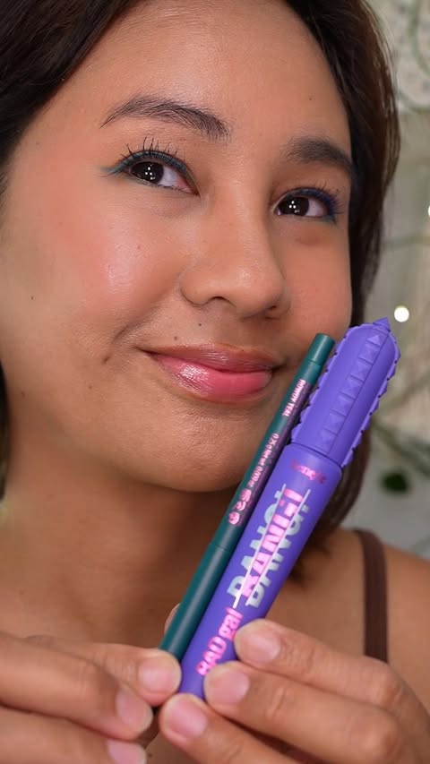 Instagram post by @willworkformascara for Benefit Cosmetics. Caption reads: [...] liner? Say less 💜🩵 Tried the....