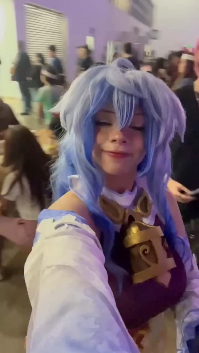 Instagram post by @olasoyyadisss for Liverpool. Caption reads: #liverpoolgamigfest.