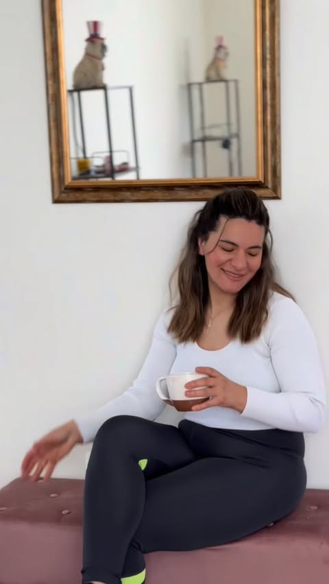 Instagram post by @busra_selin_usa_ for Yaheetech. Caption reads: [...] is a must-have! ✨
I’ve been using this....