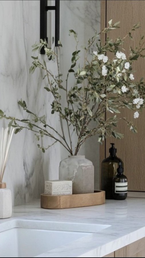 Instagram post by @iammattwest for Homedics. Caption reads: Serene Scent offers a natural, phthalate-free....