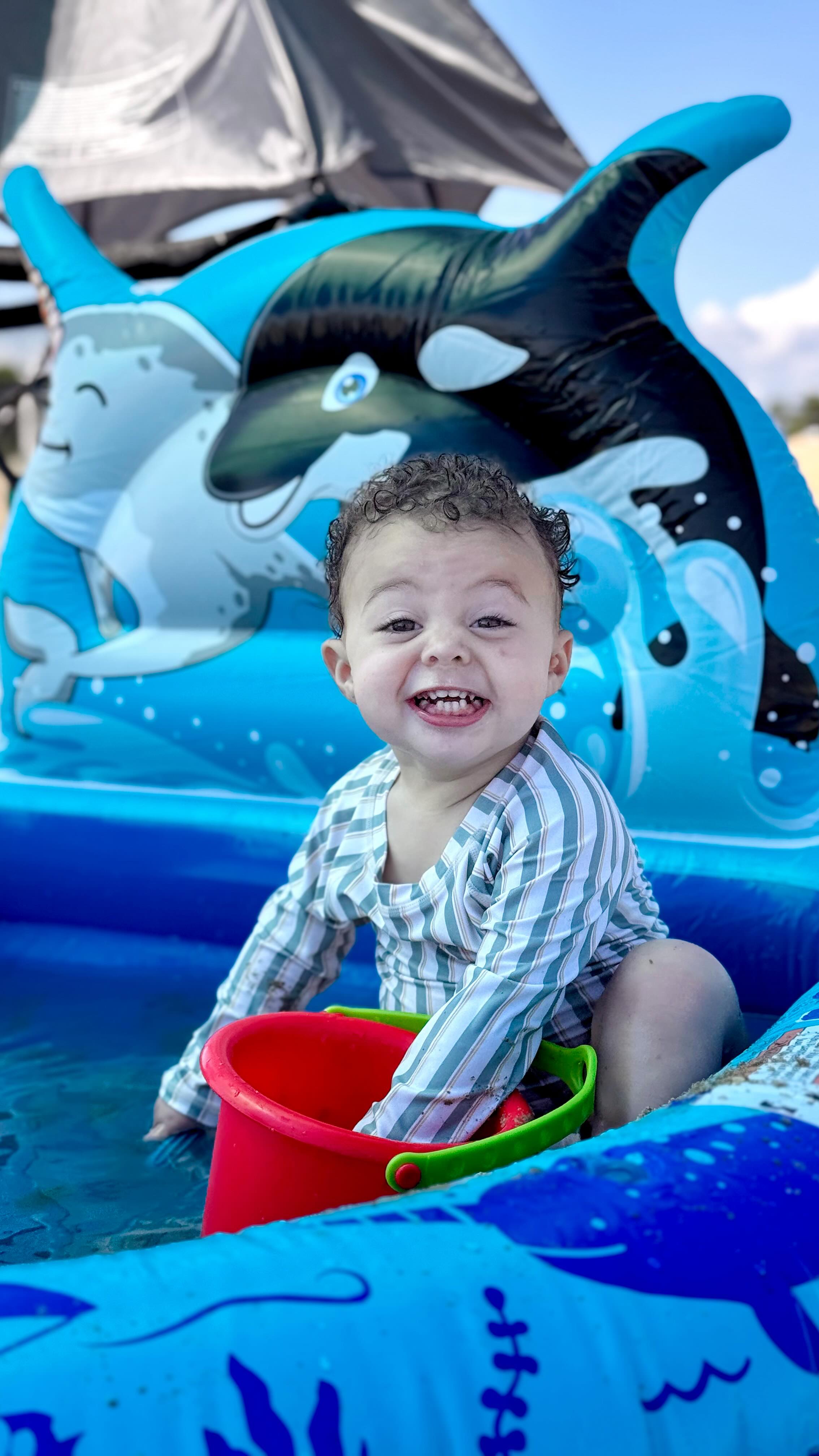 Instagram post by @kellytowart for Ocean State Job Lot. Caption reads: I only spend $25 at @osjoblot to make our beach....