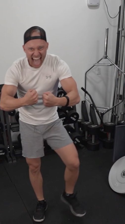 Instagram post by @johannesbartl for TEMPO. Caption reads: @tempo is the newest addition to my home gym and....