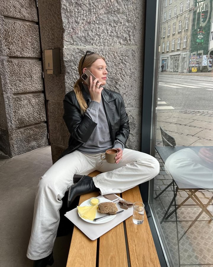 Instagram post by @mariadjonsson for Holdit. Caption reads: [...] with my favorite accessories from....
