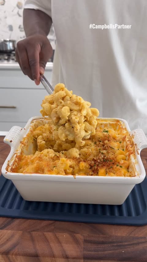 Instagram post by @onestopchop_ for Campbell's. Caption reads: #CampbellsPartner Sometimes the best comfort food....