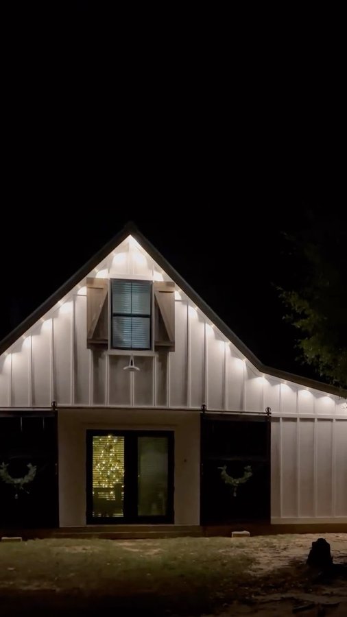 Instagram post by @sweet__southern__grace for Feit Electric. Caption reads: Feit Electric has these really awesome Smart [...].