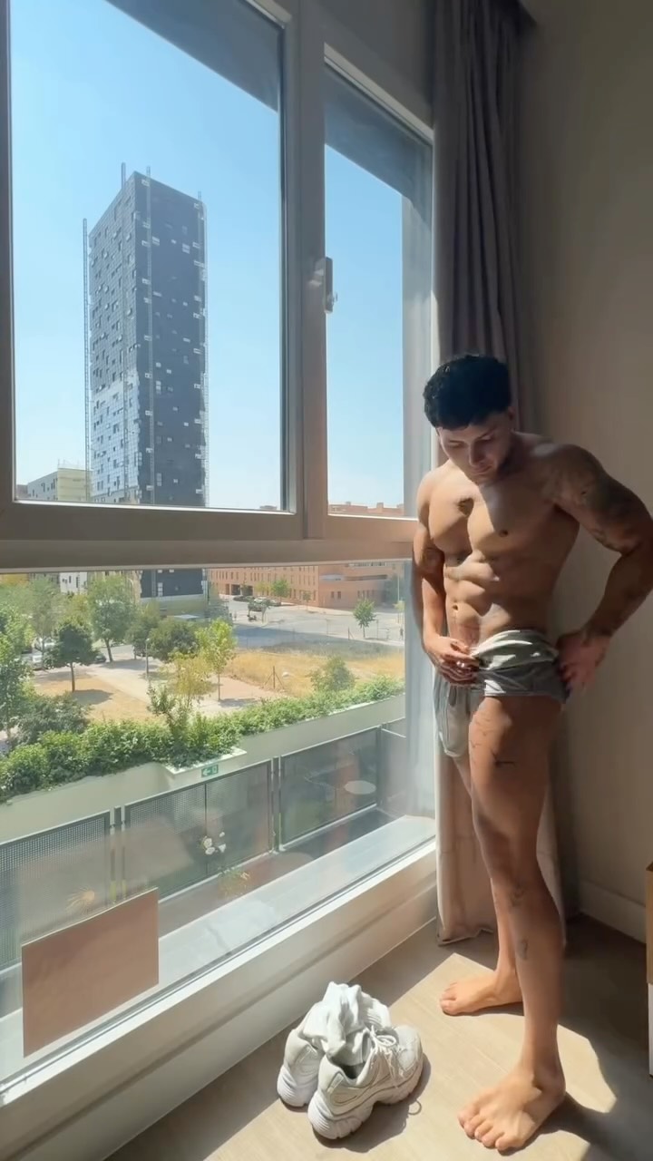 Instagram post by @ivandmarttin for Coyote Jocks. Caption reads: starting the day with @coyotejocks ☀️.