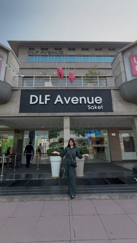 Instagram post by @khushiisachdeva for Swatch. Caption reads: [...] Delhi

#Ad

@arks @weareperona @swatch_in/....